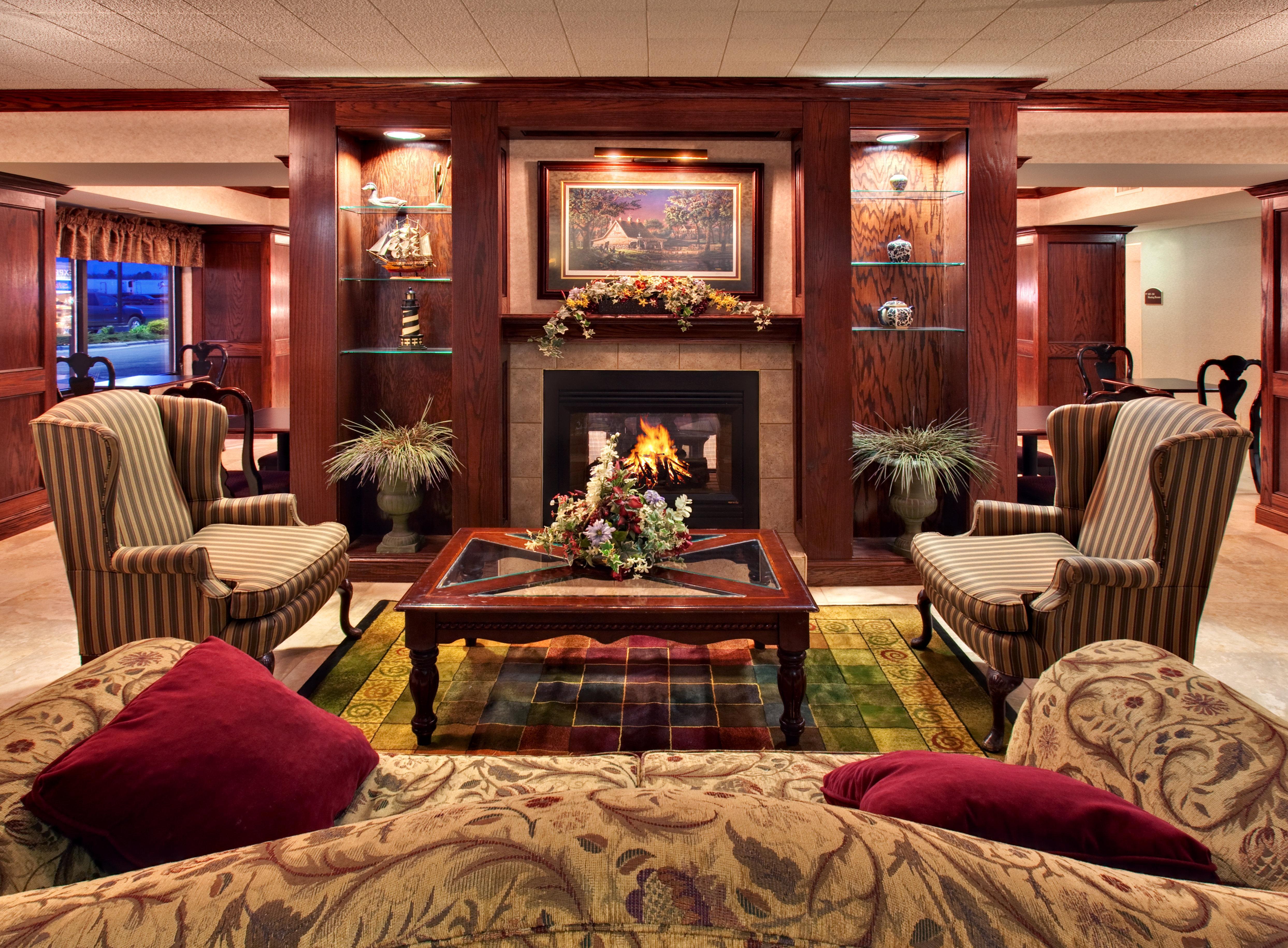 Best Western Watertown Inn & Suites Buitenkant foto