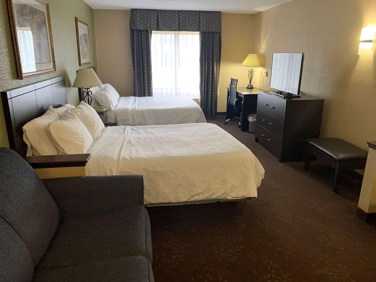 Best Western Watertown Inn & Suites Buitenkant foto