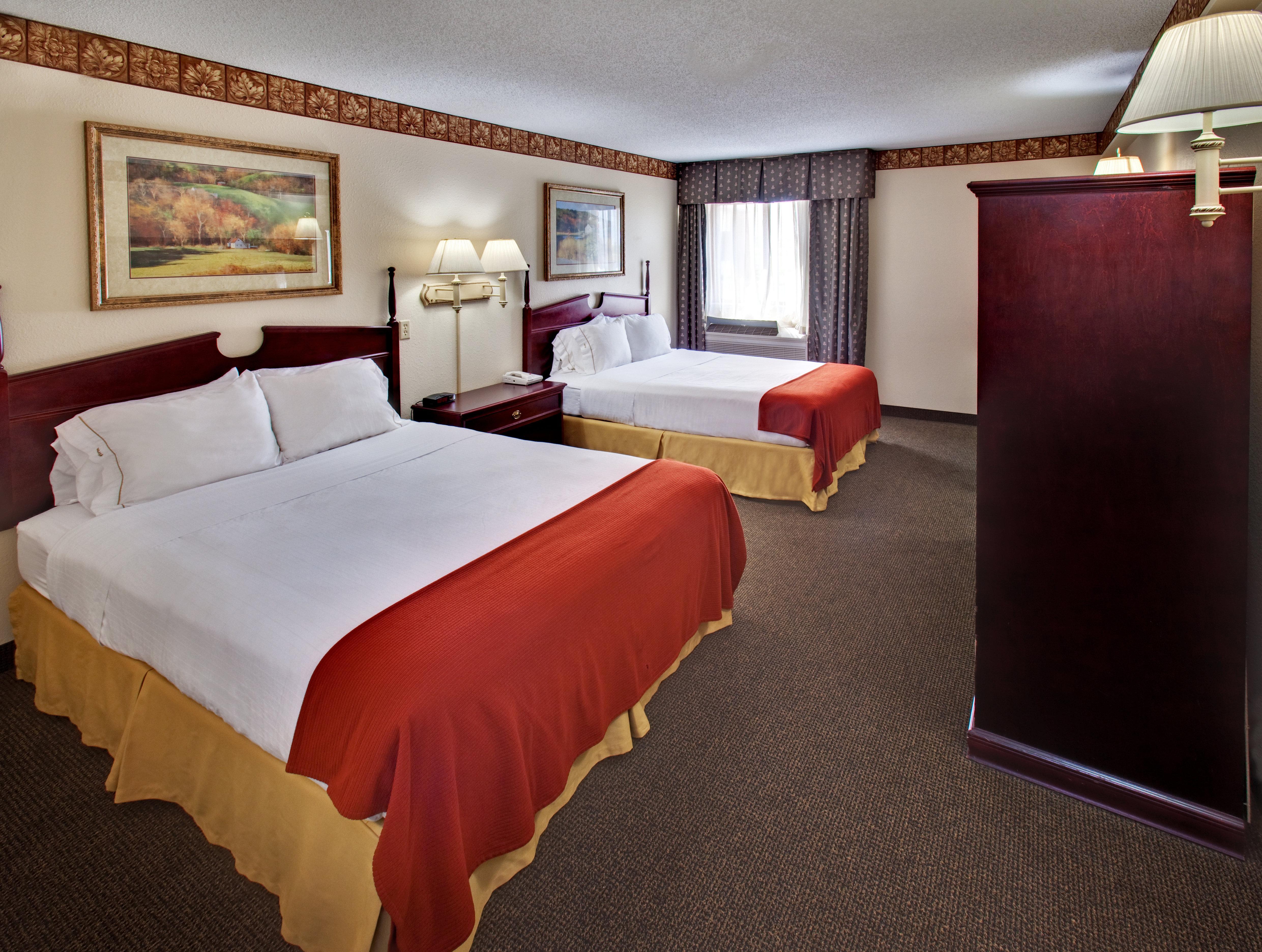 Best Western Watertown Inn & Suites Buitenkant foto