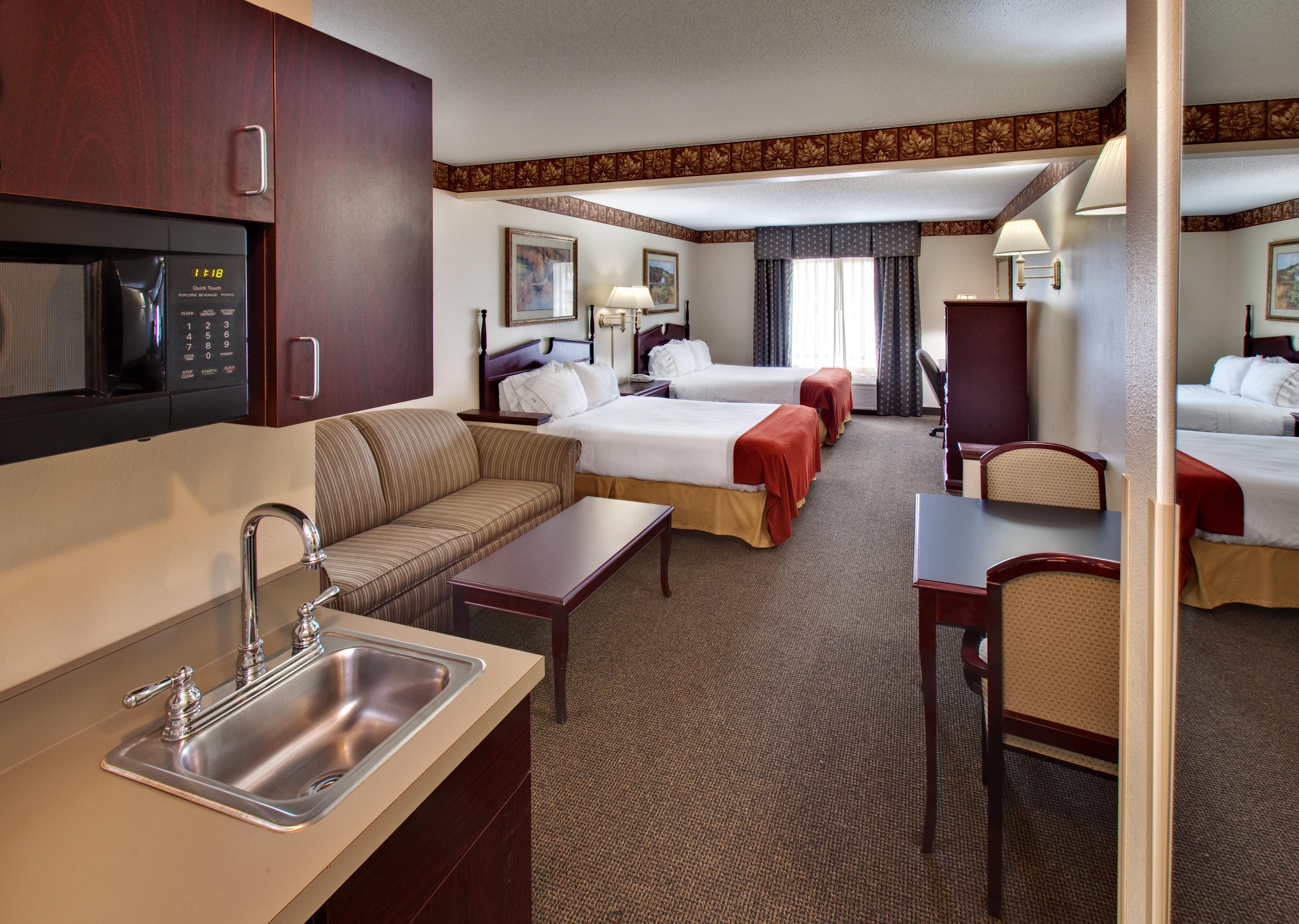 Best Western Watertown Inn & Suites Buitenkant foto