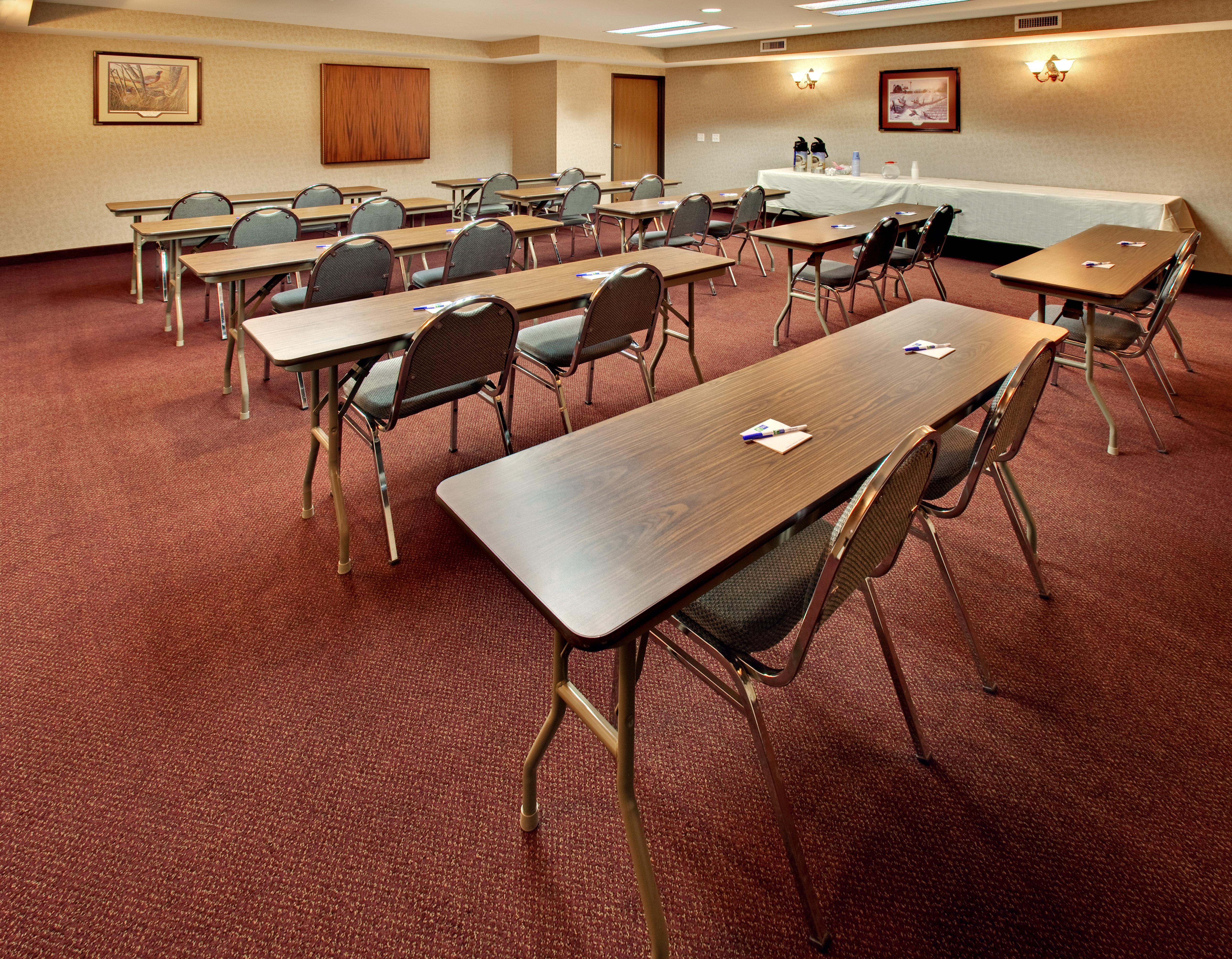 Best Western Watertown Inn & Suites Buitenkant foto