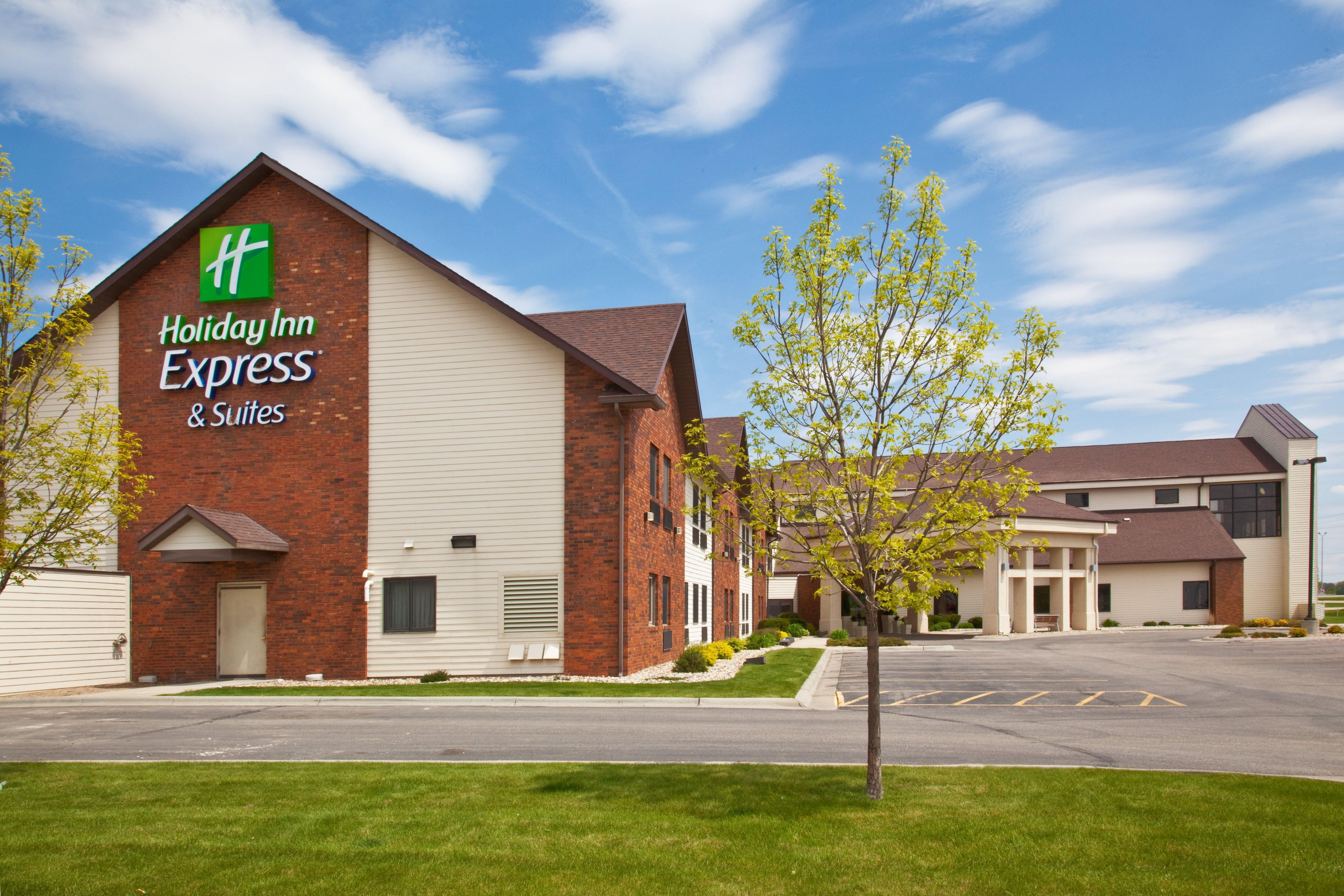 Best Western Watertown Inn & Suites Buitenkant foto